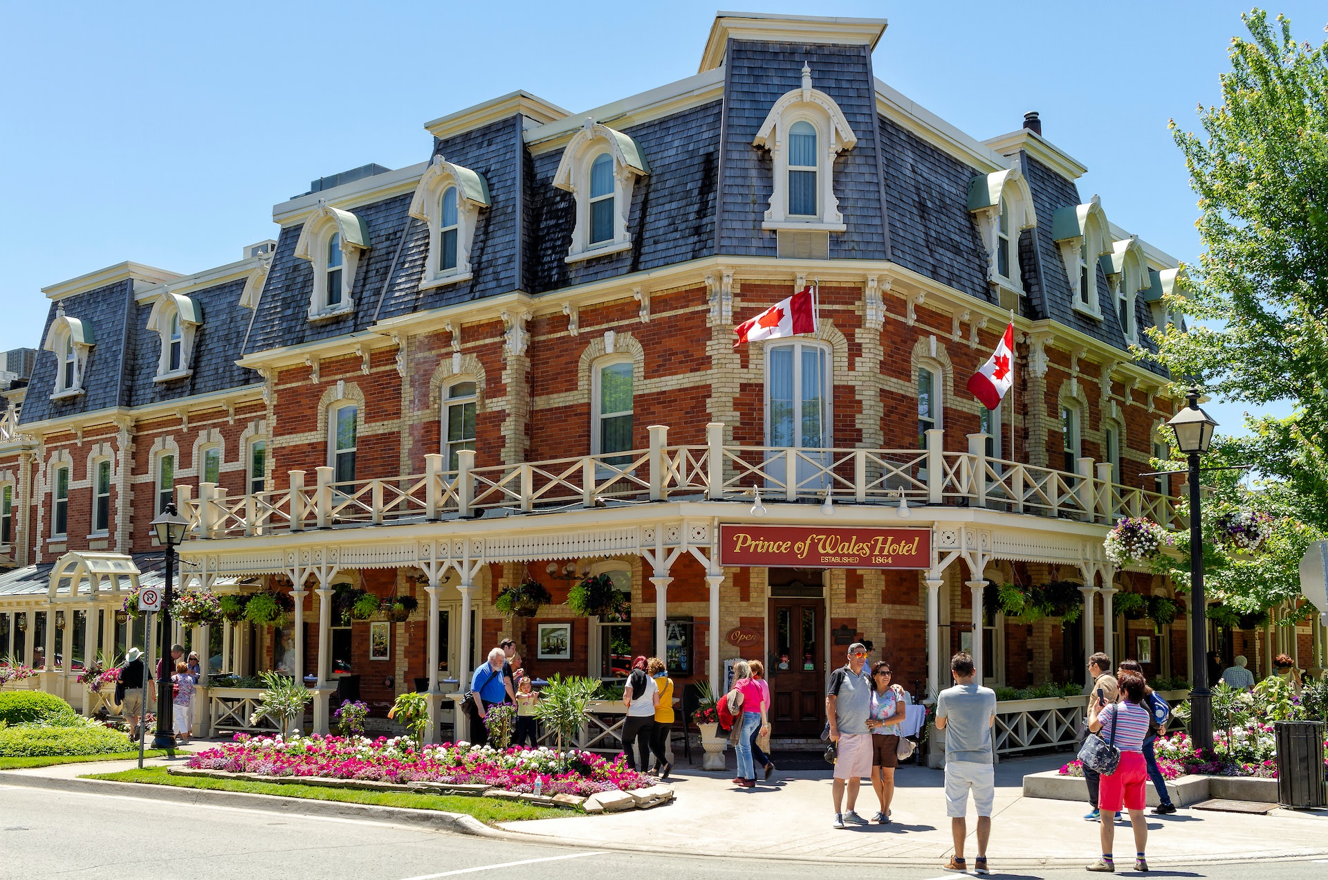 Increase your journey to Niagara Falls with a go to to close by Niagara-on-the-Lake